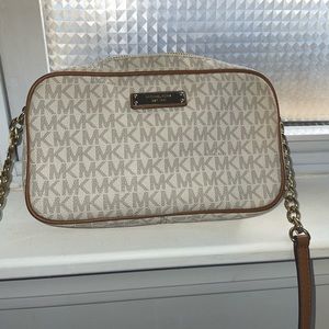 Michael Kors Crossbody Bag